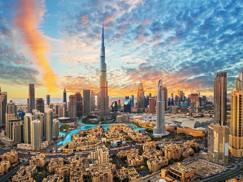 Stunning panoramic view of Dubai's skyline featuring modern skyscrapers